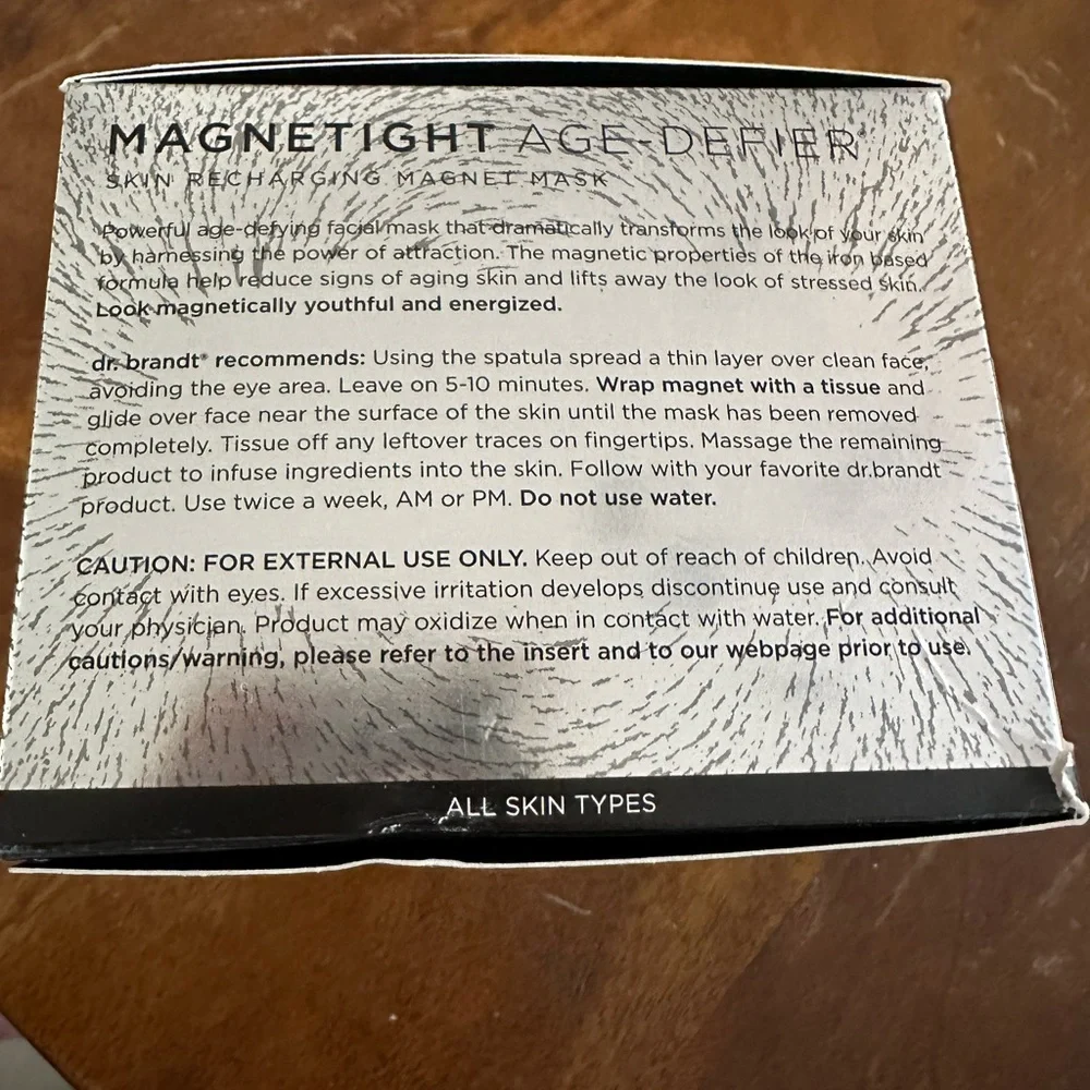 Dr Brandt magnetight skin recharging magnetic‎ mask NEW